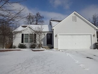 9300 Huggins Ln, Reynoldsburg, OH 43068