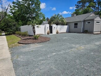 526 N 23rd St, Wilmington, NC 28405