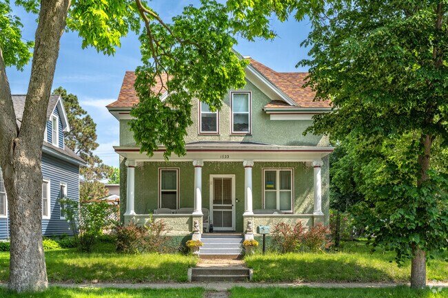 Prominent front porches can be found on many home throughout Holy Trinity Longfellow.
