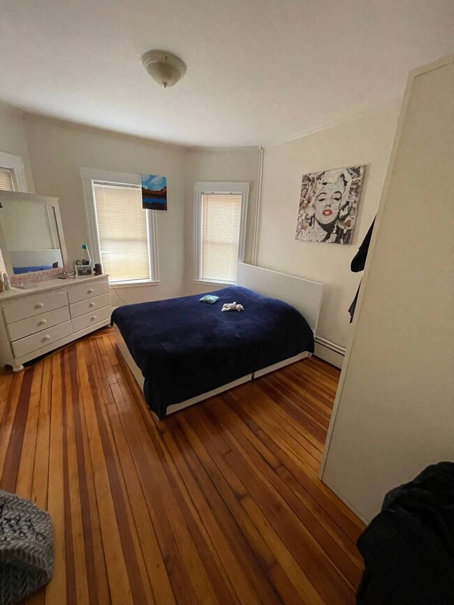 72 Prentiss St Unit 2, Watertown, MA 02472