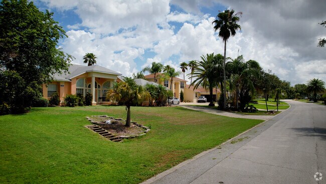 Neighborhood_GrandIsland_v02_101223