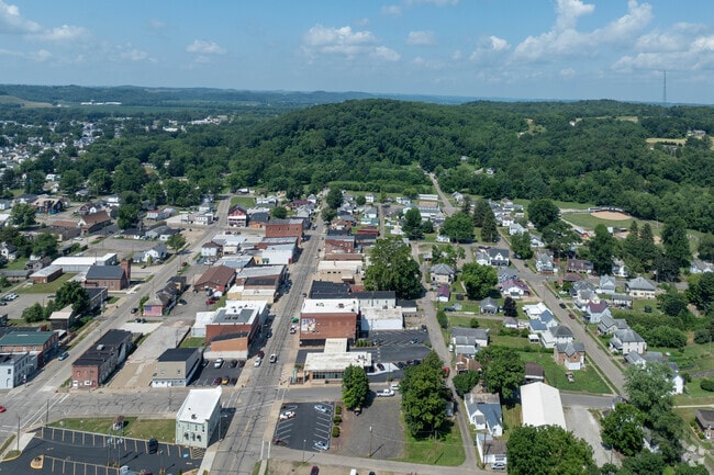 Newcomerstown has a population of approximately 3700 residents.