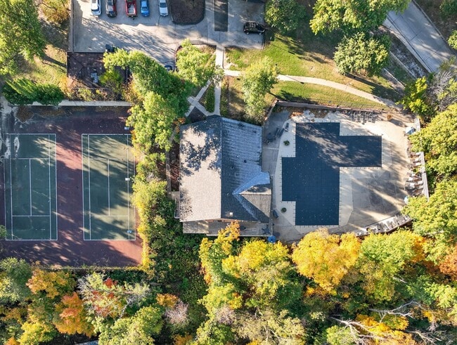 Windsor on the River, Cedar Rapids, IA 52405 - photo 2