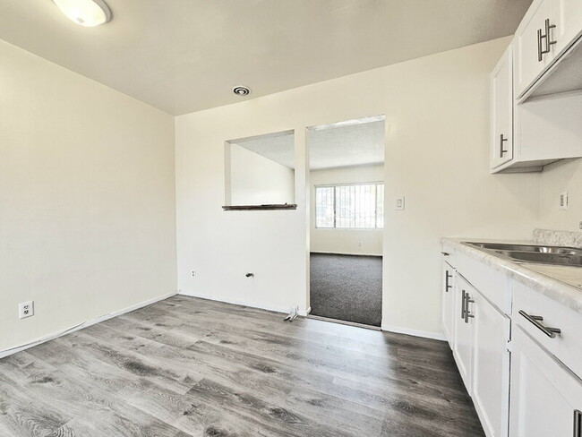 231 E 89th St, Los Angeles, CA 90003 - photo 6