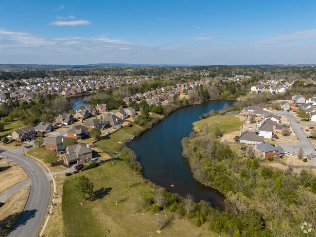 Explore a sunshiny day in Helena.