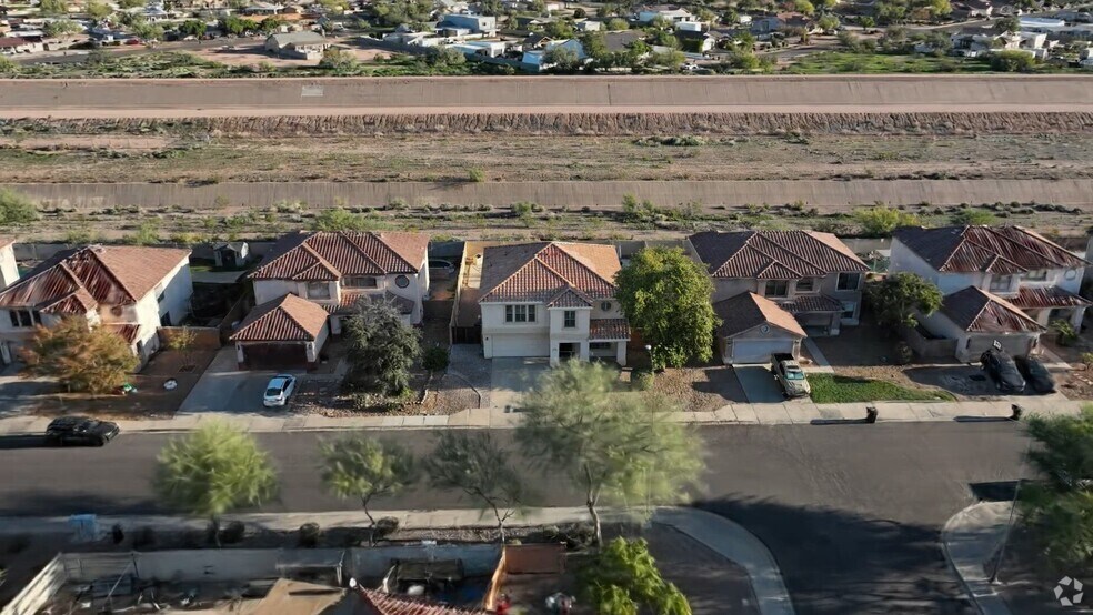 1033 S Grenoble, Mesa, AZ 85208 - photo 2