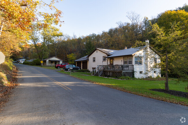 Homes in the Woodward neighborhood have mountain views.