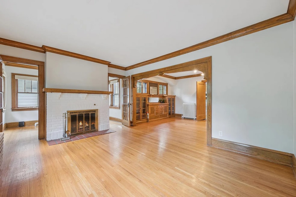 1892 Lincoln Ave unit 1, Saint Paul, MN 55105 - photo 1