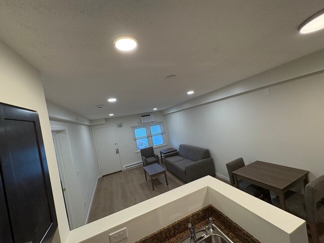 Pleasant Hill Apartments, Amherst, MA 01002 - photo 5