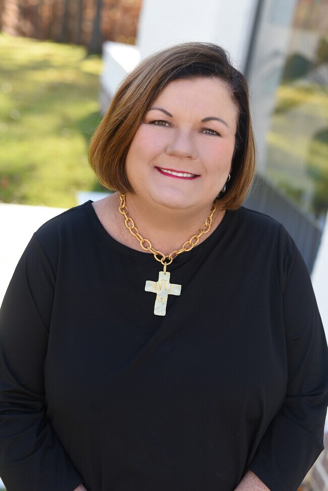 74 Southwind Dr, Jackson, TN 38305