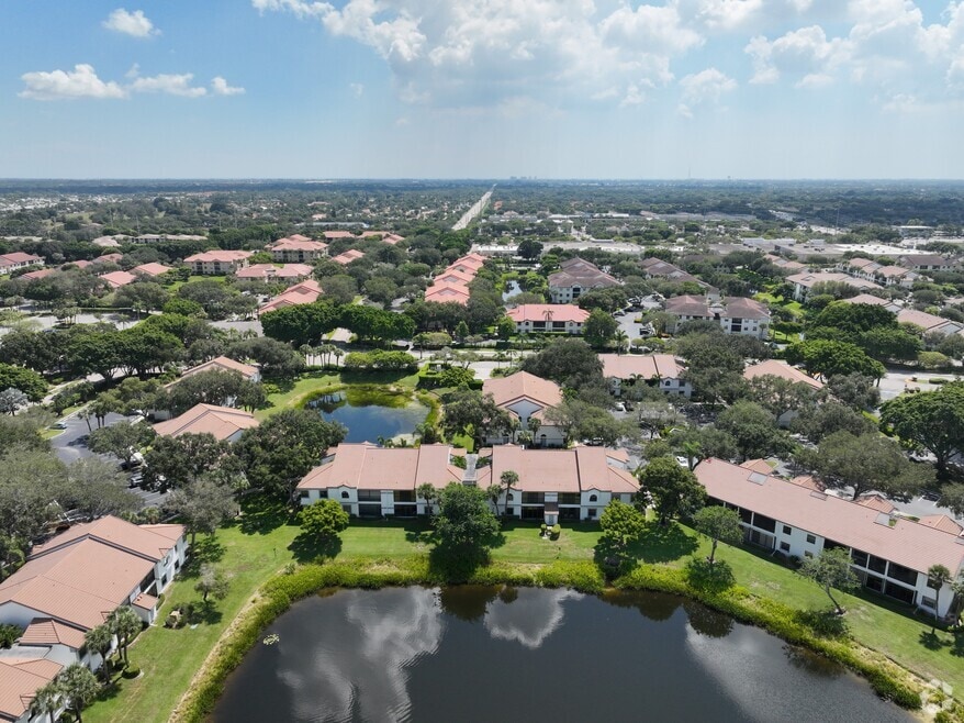 5415 Verona Dr unit C, Boynton Beach, FL 33437 - photo 2