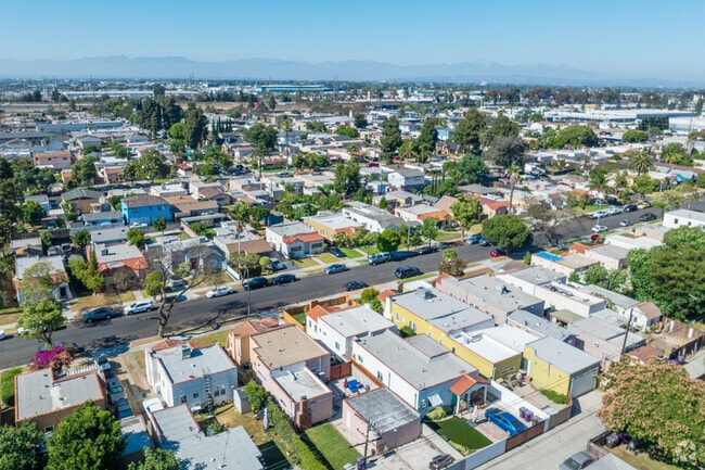 Residents enjoy the welcoming atmosphere and historic charm of Nehyam’s homes.