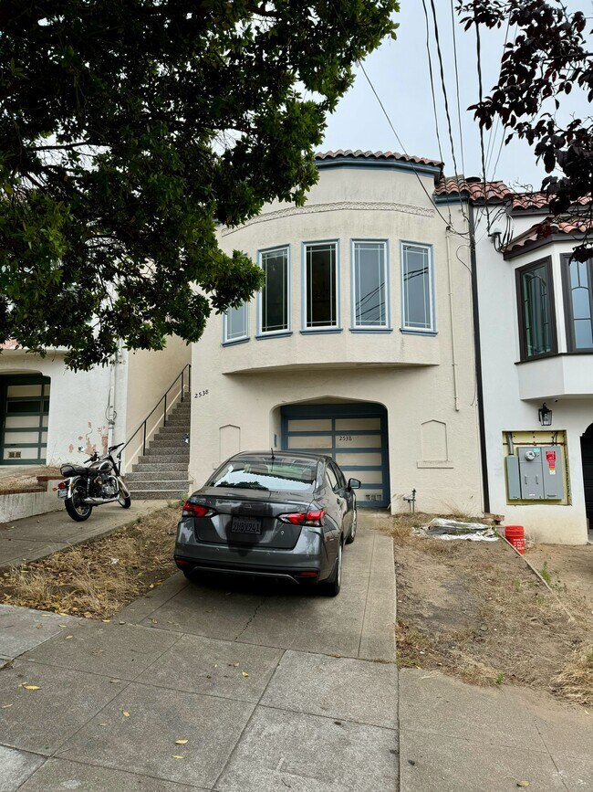 2538 15th Ave, San Francisco, CA 94127