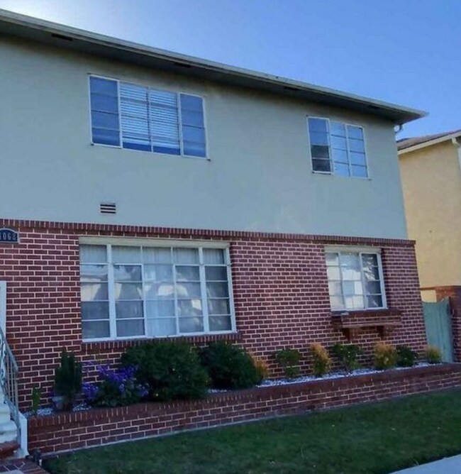 4068 9th Ave, Los Angeles, CA 90008