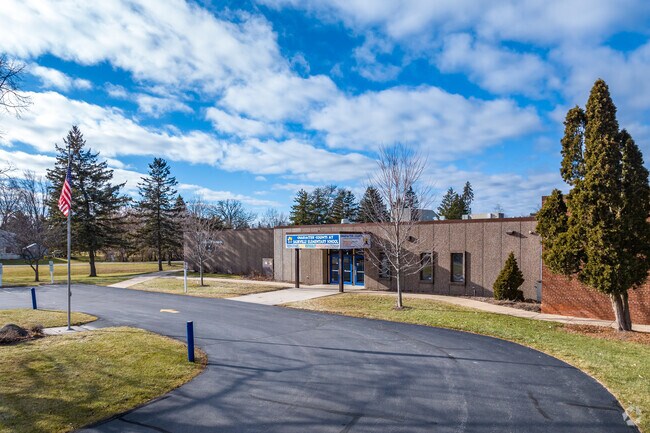 The current Saukville Elementary School campus educates village children in grades K–4.