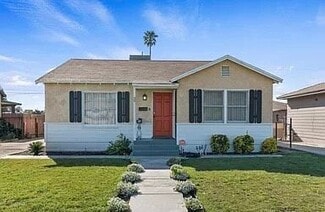 39 Myrtle St, Bakersfield, CA 93304