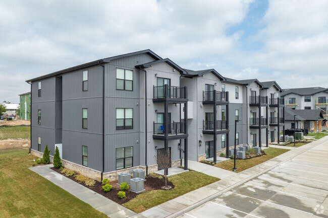 Hearthstone at Autumn Hollow, Wentzville, MO 63385 - photo 7