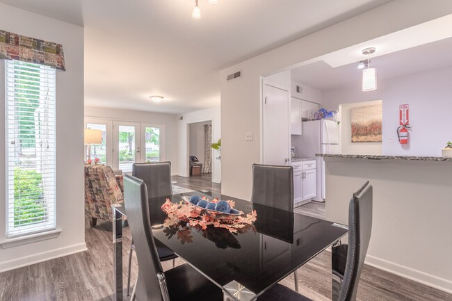 Sonoma Woods Apartments – New Ownership & Management, Newport News, VA 23608 - photo 7