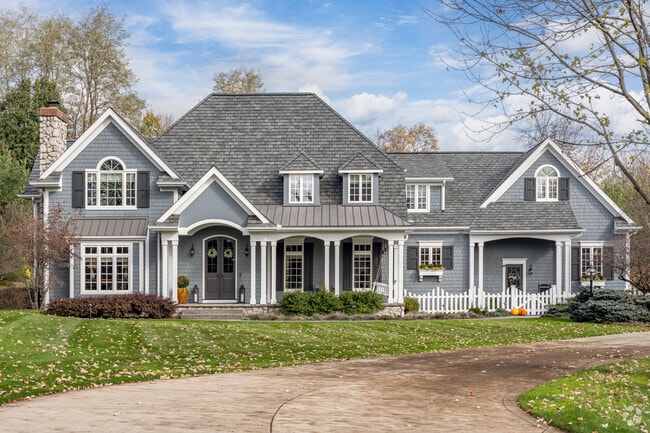 Mansions of all shapes and styles can be found in Glenmoor.