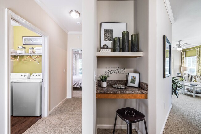 1 Bedroom with Sunroom: Office Nook