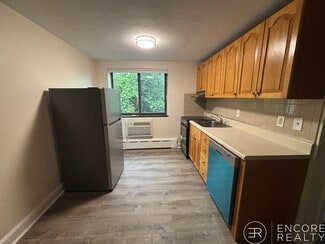 5 Chester St Unit 33, Cambridge, MA 02140