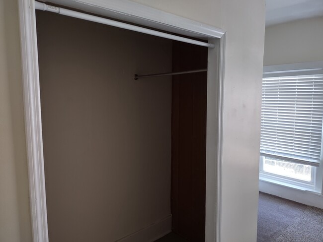 408 S 6th St unit 3, Lebanon, PA 17042 - photo 4