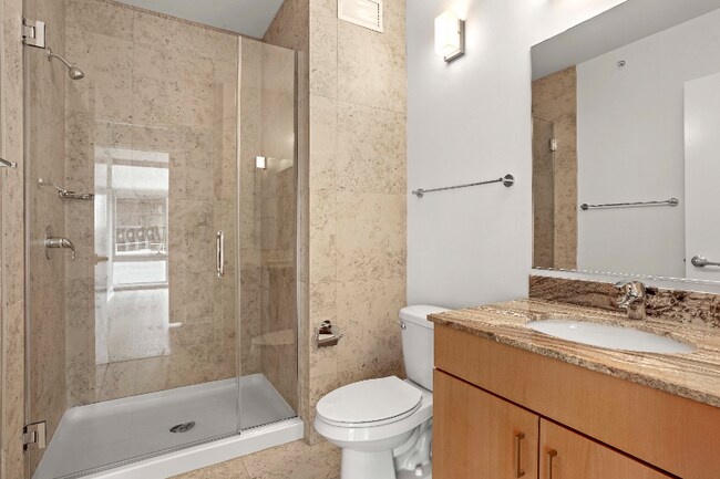 450 N St Clair St, Chicago, IL 60611 - photo 6