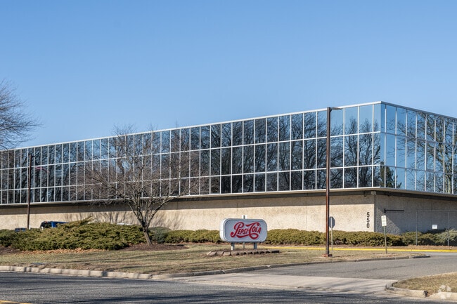 National retailers like Pepsi-Cola and Primerica have found a home in North Lindenhurst.