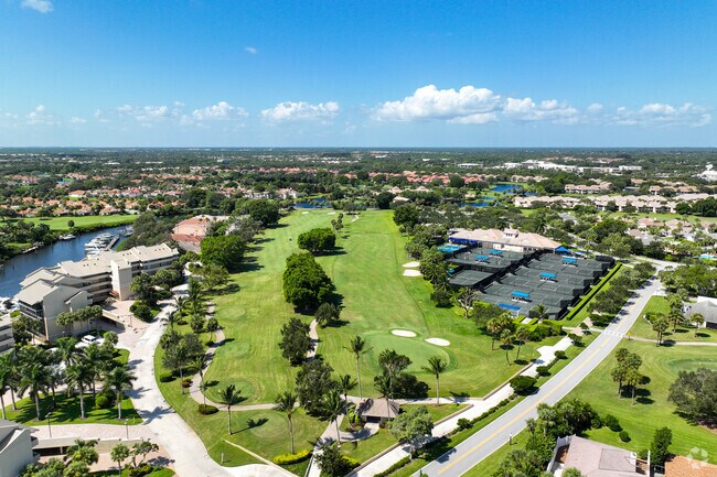 Jonathan's Landing Golf Club features an 18-hole championship course.