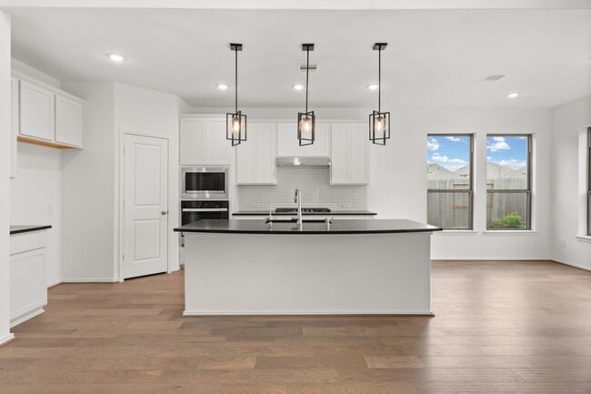 26151 Treetop Terrace Ln, Magnolia, TX 77316 - photo 3