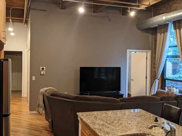 No. Ten Lofts unit 226, Chicago, IL 60607 - photo 4