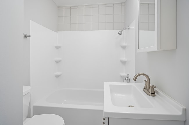 Ankeny Park Apartments - $99 first full months rent- Limited Time Only - Ankeny Park Spacious One..., Ankeny, IA 50023 - photo 6