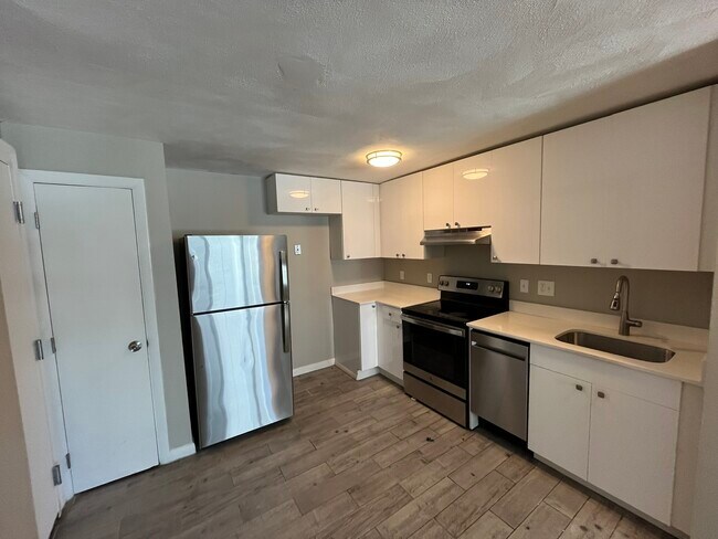38 Evergreen St unit 3, Boston, MA 02130 - photo 3