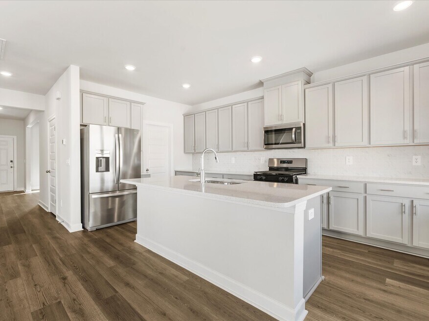 797 Treeline Rd, Moore, SC 29369 - photo 1