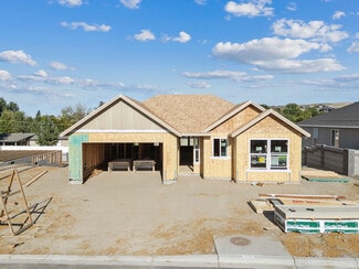 594 Tatoosh Ave, West Richland, WA 99353