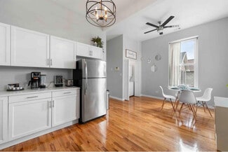 3612 S Prairie Ave Unit 2, Chicago, IL 60653