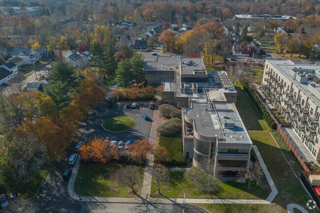 Join the community of excellent academics at Links Academy.