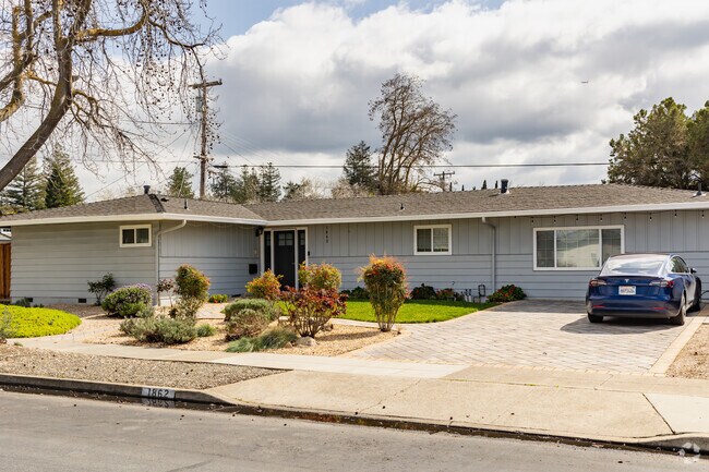 You will find many ranch style homes in the Cambrian neighborhood.