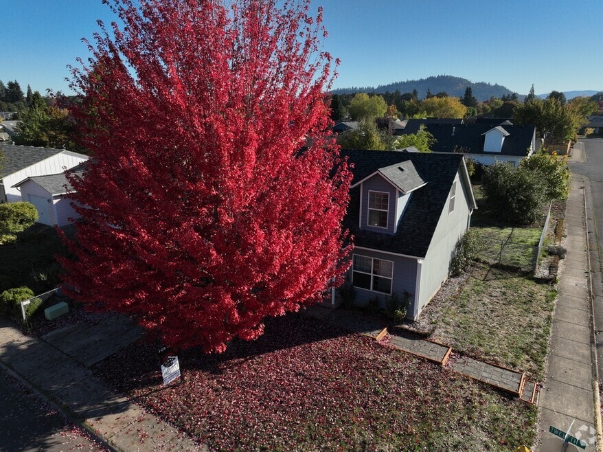 2799 S 12th St, Lebanon, OR 97355 - photo 2