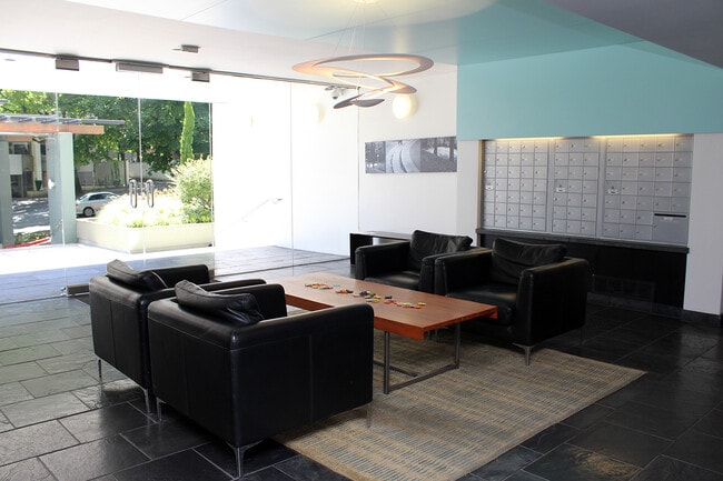 Harrison East, Portland, OR 97201 - photo 5