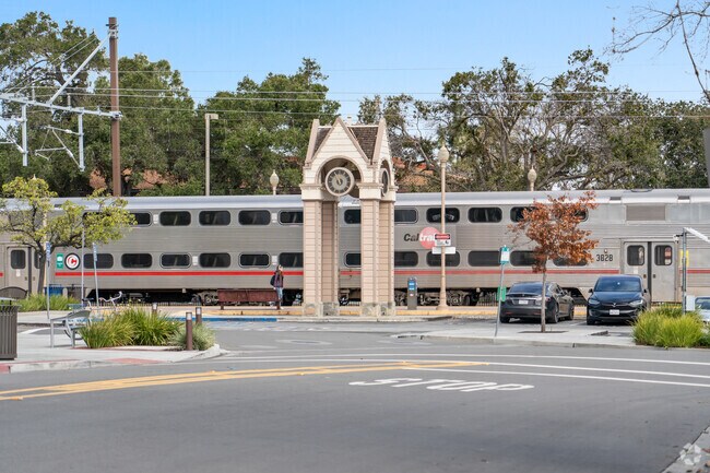 Caltrain sets off for the next urban stop near Lindenwood.