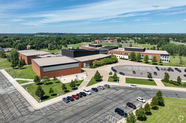 Northfield Middle School's teachers earned a grade of A- from Niche.com.