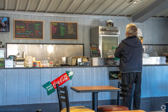 Hometown Deli serves tasty cold cuts to Willow View residents.