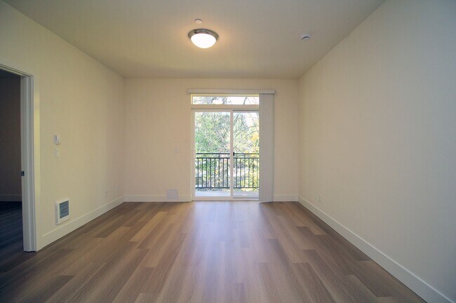8417 SW 24th Ave unit 210, Portland, OR 97219 - photo 6