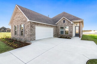 405 McGillis, Youngsville, LA 70592