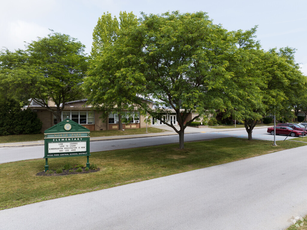 North Park Elementary School in Hyde Park NY Homes com North Park Elementary School in Hyde Park NY Homes com