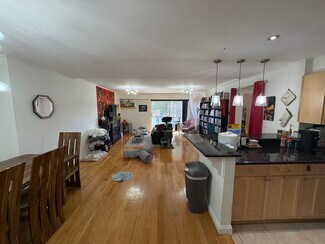 57 Broadlawn Park Unit 2B, Boston, MA 02467
