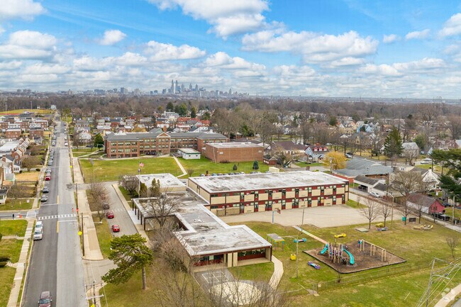 Evans Elementary School is located in the Philadelphia suburb of Philadelphia.