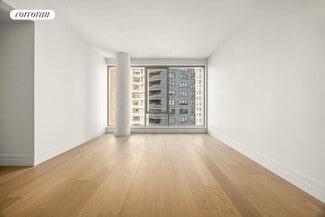 222 E Broadway, New York, NY 10002