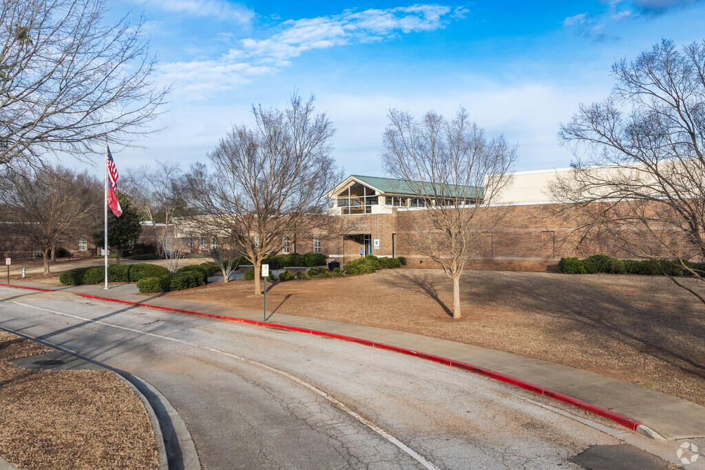 Cooper Middle School is an above average, public school in the Cobb County School District.